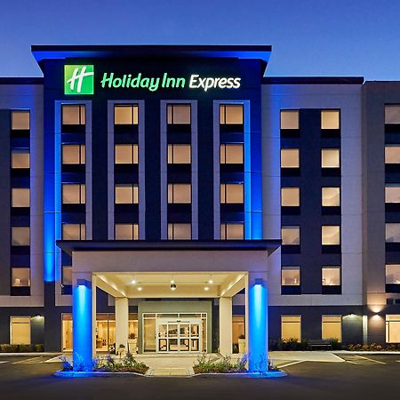 Holiday Inn Express - Sarnia - Point Edward By Ihg Zewnętrze zdjęcie