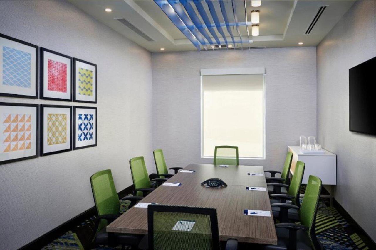 Holiday Inn Express - Sarnia - Point Edward By Ihg Zewnętrze zdjęcie